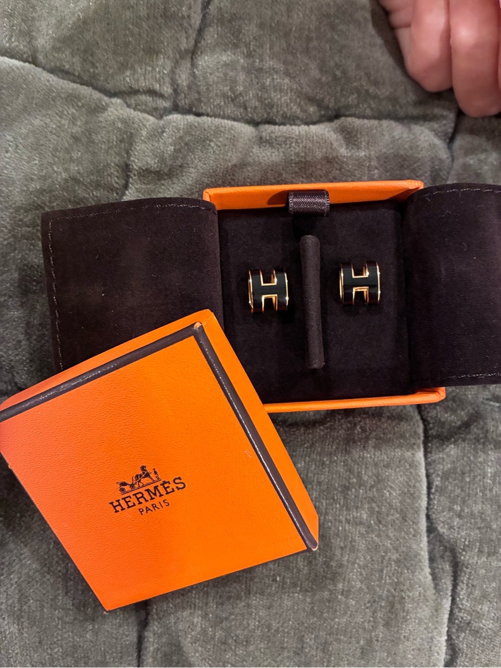 Hermes Pop H Earrings, Noir, Never Worn, Receipt In Pictures